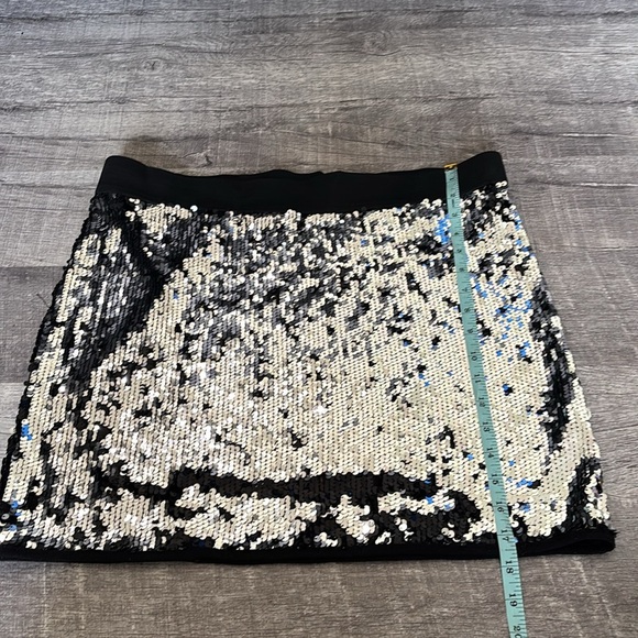 DEB Silver Sequin Mini Skirt - Picture 6 of 7